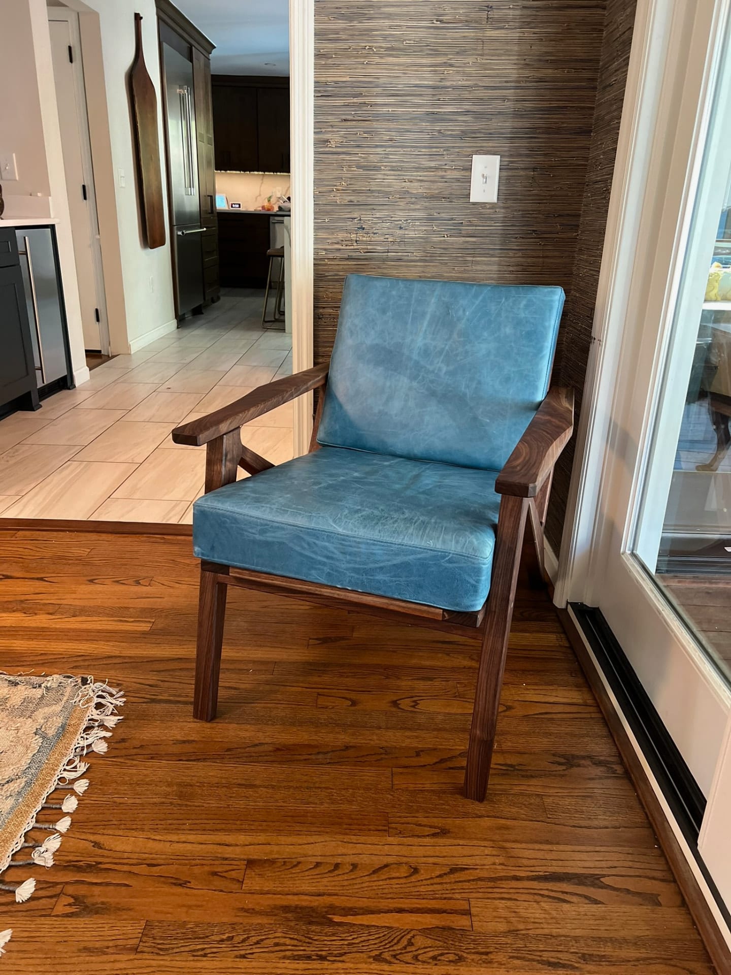 Chairs & Sofas