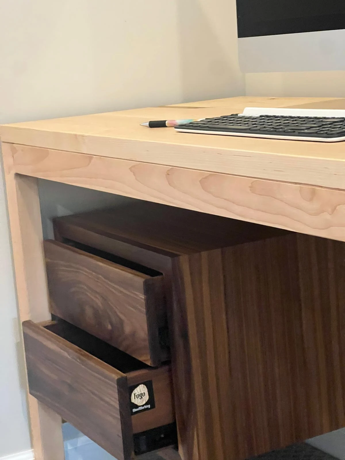 Working Desk